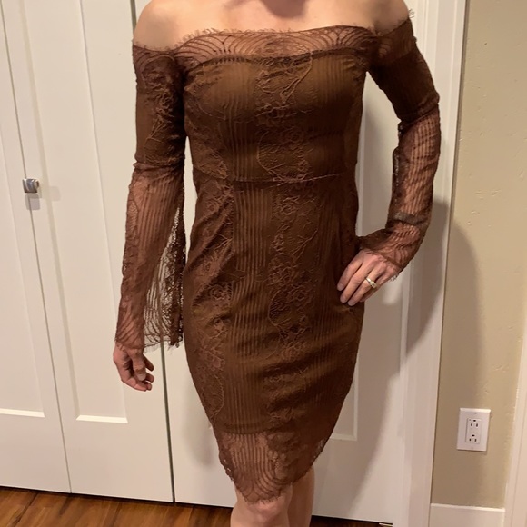 NWOT Lacey Dress - Picture 3 of 9